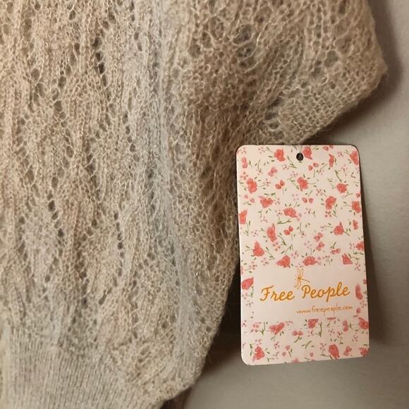 Free People Say Hello Oversized Knit Tunic Sweater Tan NEW - Picture 4 of 9